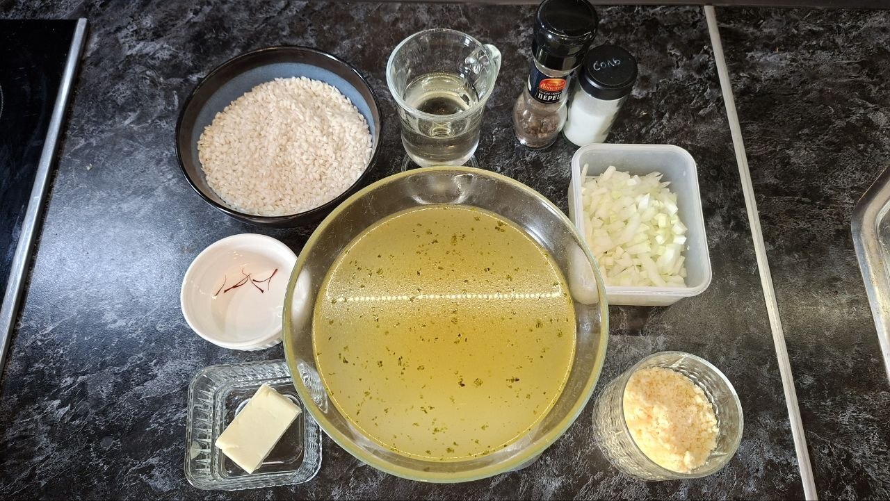 Risotto alla Milanese - самое популярное ризотто Италии - Серия Обычные блюда со всего мира, Моё, Рецепт, Мужская кулинария, Италия, Ризотто, Длиннопост
