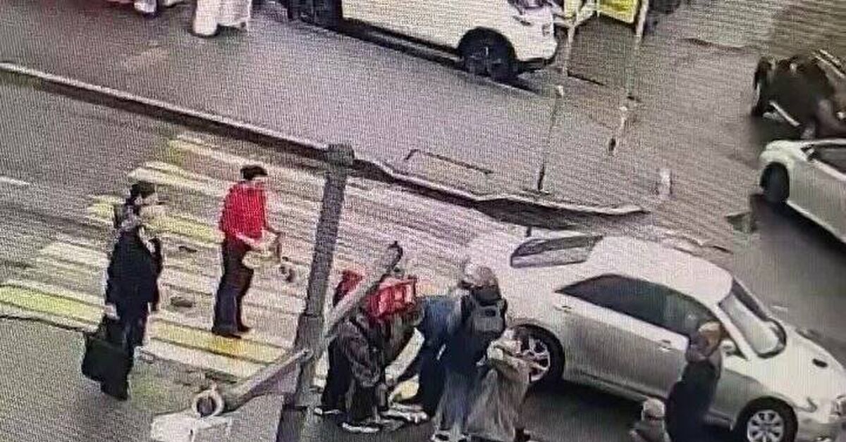 A response to the post In Irkutsk, a driver hit children, then dragged the injured man off the road and fled. - Negative, Road accident, Accident witnesses, A pedestrian, Children, Longpost, Video, Video VK, Reply to post