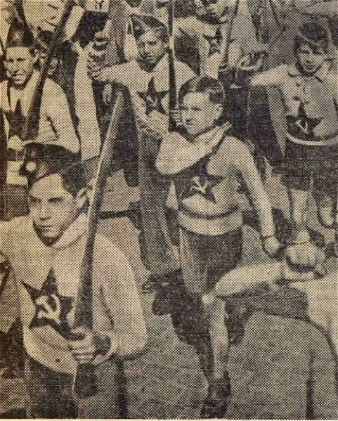 1938 год. Пионеры на улицах Мадрида, Испания.(СОЮЗФОТО. Опубликовано в газете "Вечерняя Москва").