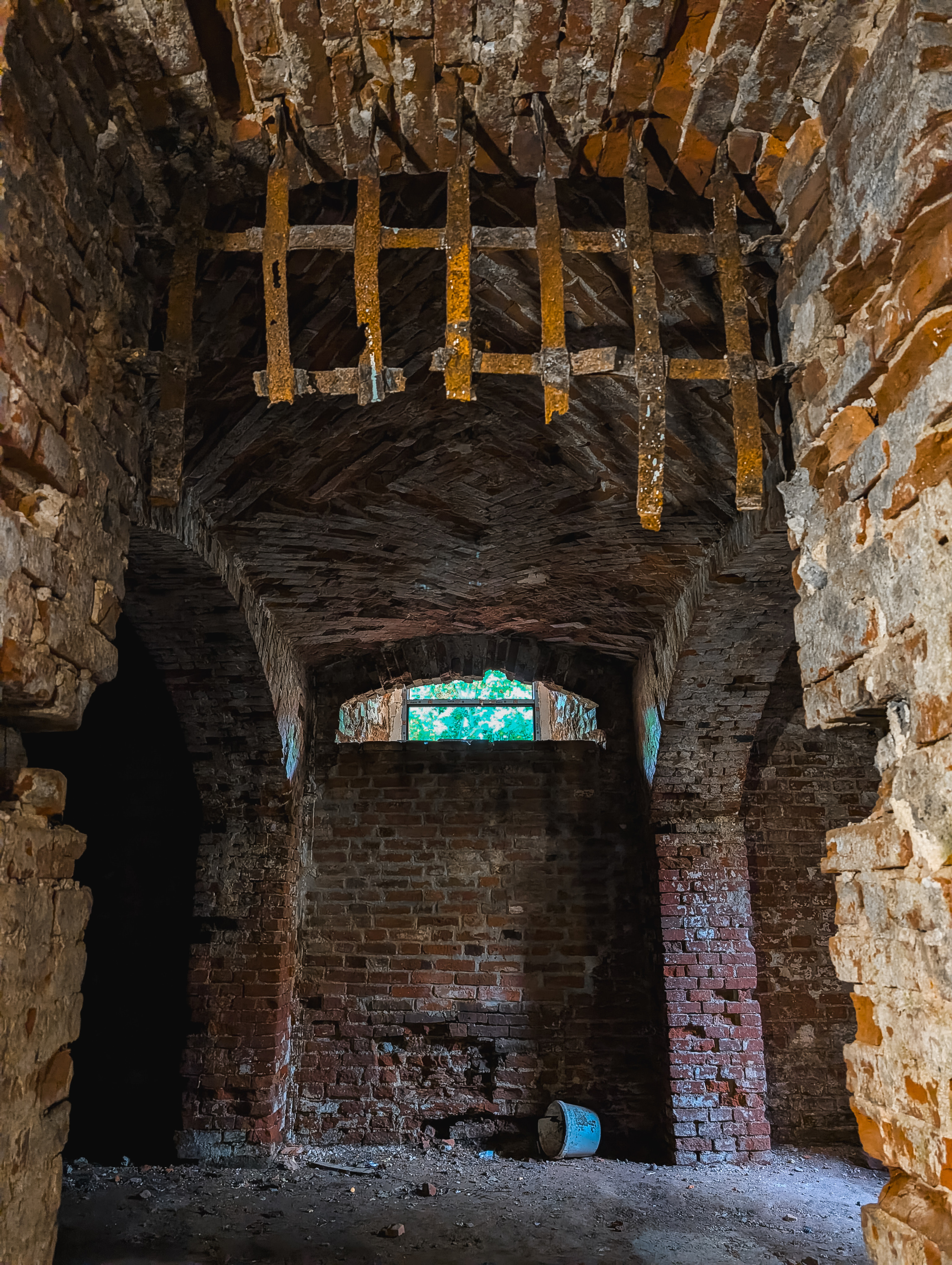 How to Take a Photo of a Ghost in a Castle for Sure - My, The photo, Kaliningrad region, Architecture, Kaliningrad, Positive, Cities of Russia, Humor, Longpost