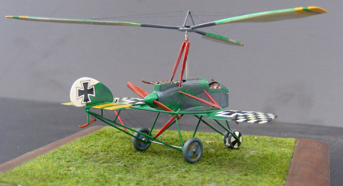 Модель автожира KoR V.III. Авторская работа, масштабе 1/72.