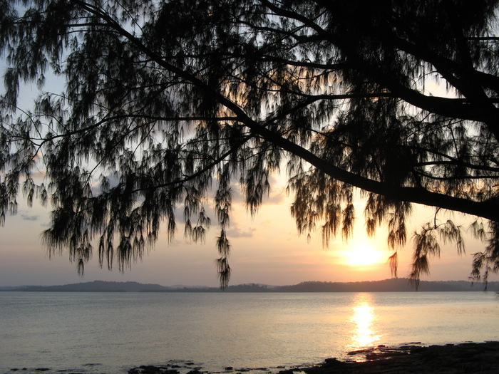 ����� ��� ��������� ������ (Porlab) � ������� ����������� (Middle Andaman) � ���������� ����� ����� �������� ����� (Sunset Point) �� ���-�������� ���� �������