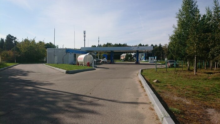 Азс у пирса бензин весь, очередей нет