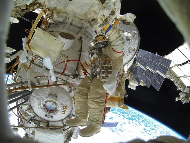 Hero of the Russian Federation Sergei Ryzhikov - History (science), История России, Military aviation, Air force, Pilots, Officers, Lieutenant colonel, Cosmonautics, Космонавты, ISS, Commander of the ship, Going into space, Parachutists, Diver, Hero of Russia, Personality, Christianity, Orthodoxy, Roscosmos, No rating, Longpost