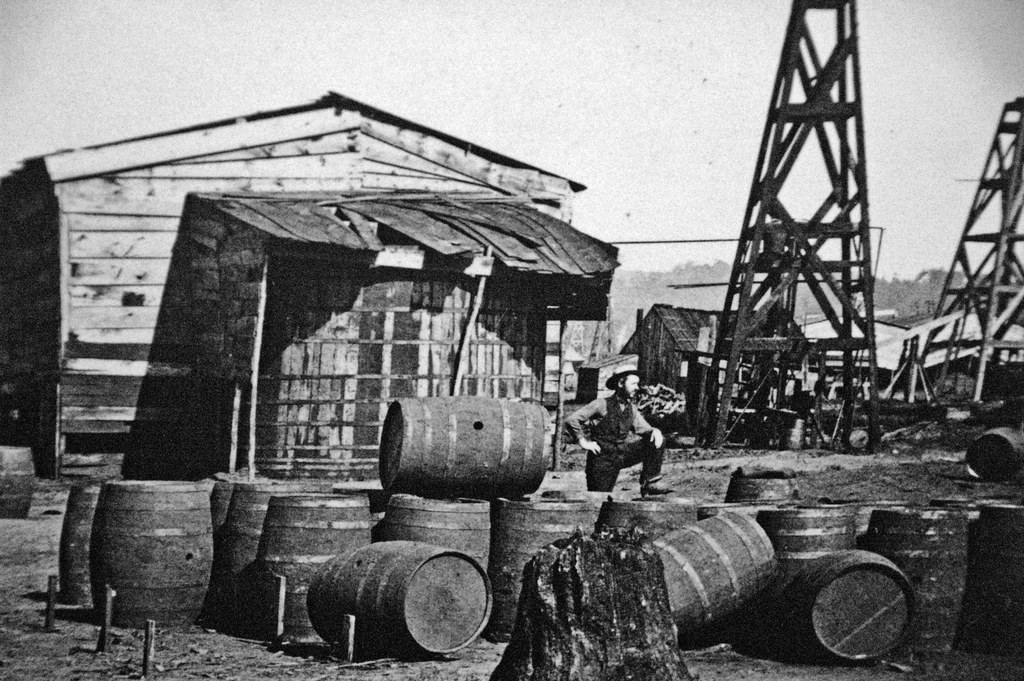 What's actually made from a barrel of oil? Gasoline—less than half. Where does the rest go? - Oil, Barrel, Manufacturing, Nature, wildlife, Animals, Wild animals, Zen, Yandex Zen, Yandex Zen (link), Longpost