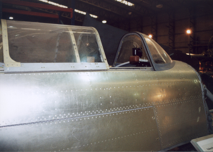 Фюзеляж и кабина истребителя Як-3 (1945). На восстановлении.