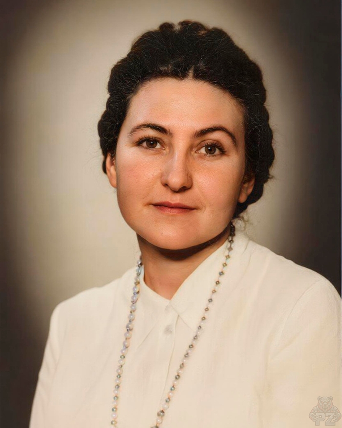 Нина Васильевна Соколова. Ладожская русалка.