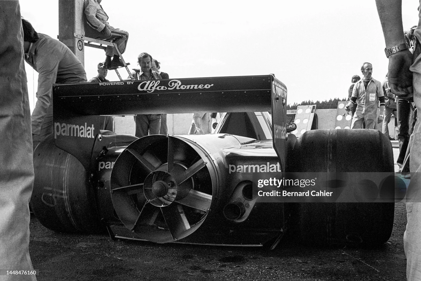 I have no friends or trophies. 17 striking stories of Niki Lauda about racing, accidents, discipline, and success. - Series F1 is the queen of motorsport, My, Formula 1, Competitions, Автоспорт, Internal dialogue, Race, Motivation, James Hunt, Niki Lauda, Ferrari, Extreme, Mercedes, Sport, Psychology, Speed, Athletes, Lewis Hamilton, Alain Prost, Mclaren, 70th, The photo, Longpost