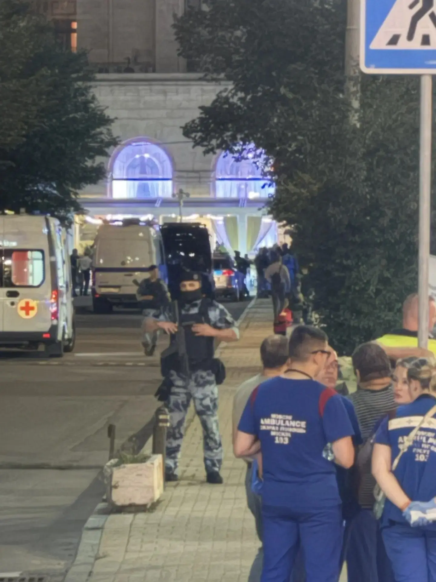 An explosion occurred at a restaurant on Kudrinskaya Square in Moscow. There are casualties. - My, Moscow, Negative, Explosion, Terrorist attack
