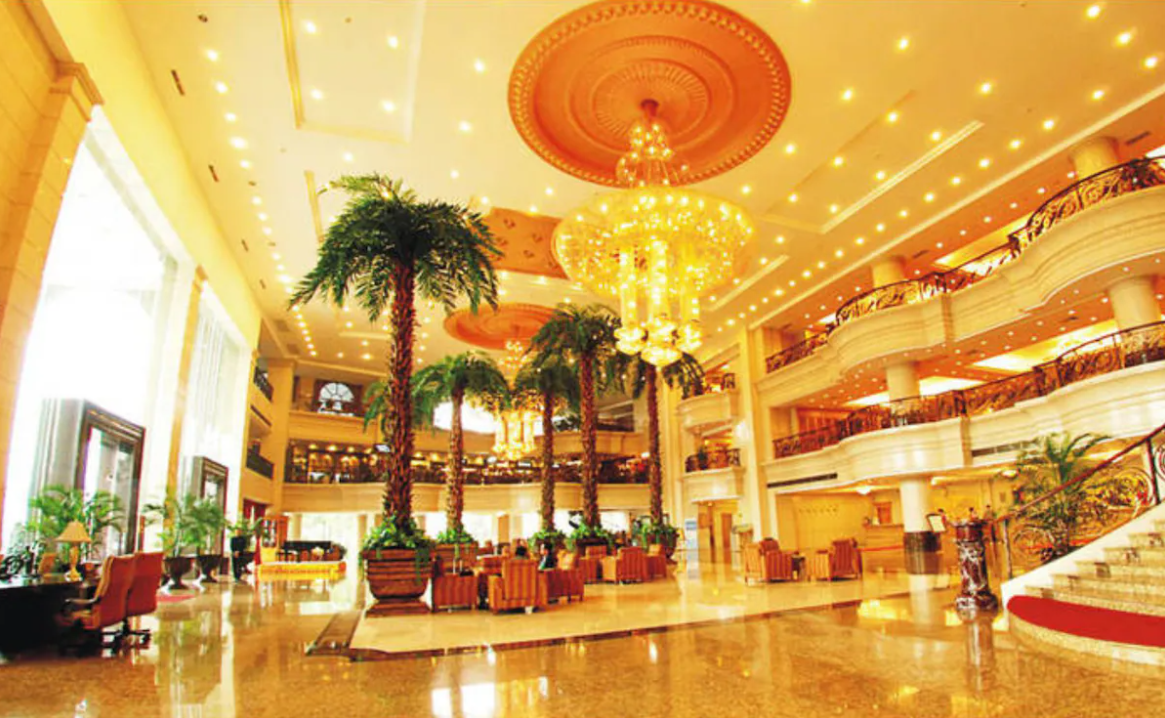 A Chinese city that made electronics by day and lived a completely different life by night: the story of the Prince Hotel - My, China, Asia, Crime, Society, Sexuality, The crime, Hotel, Business, Longpost, 