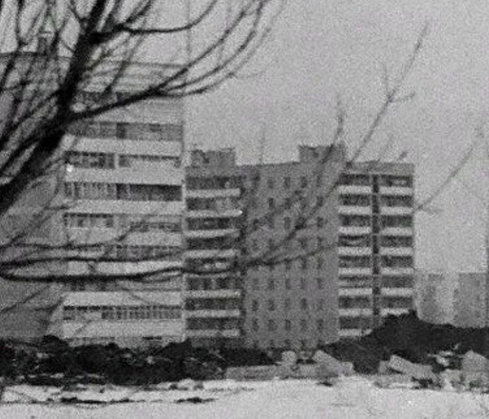 Слева поздний вариант торца, справа ранний