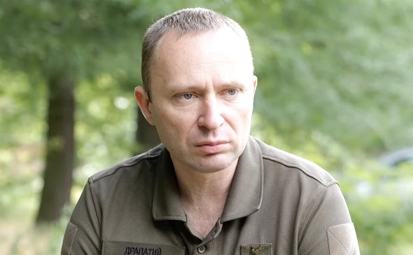 ����: <a href="https://pikabu.ru/story/drapatyiy_tonet_v_krovi_syirskomu_ugrozhayut_vsplyil_pozor_glavkomov_vsu_14228477?u=https%3A%2F%2Faif.ru%2F&t=%D0%BA%D0%B0%D0%B4%D1%80%20%D0%B2%D0%B8%D0%B4%D0%B5%D0%BE&h=6d98fadc51eb12a5aea97477f034c87f7d12deb5" title="https://aif.ru/" target="_blank" rel="nofollow noopener">���� �����</a>