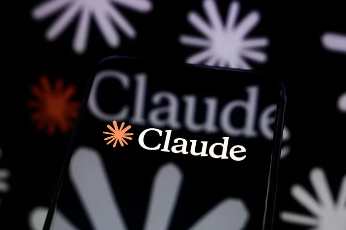 Кожаные мешки проиграли: Claude Code переходит на автопилот
