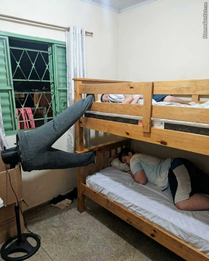 ����������
