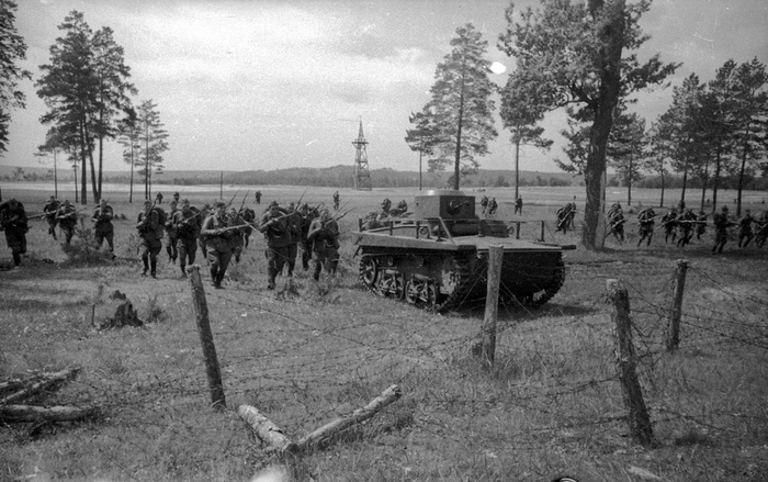������ � ����� � �������-�������� 1940. ����-��������� �-37� ��������� � �������� ���������.