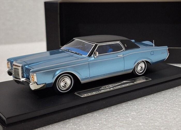 Lincoln Continental Mark III Tribute Edition 1970 Blue 1:43 HRN-Model Resin Car