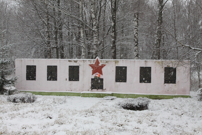 Ответ на пост «Просто памятник, не раскрученный, не знаменитый»