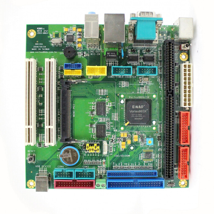 Рефборда с Vortex86SX. Даже мульта нет! Правда VGA тоже нет — в 86SX контроллера еще не было, но можно было использовать специлаьный чип Vortex86VGA!