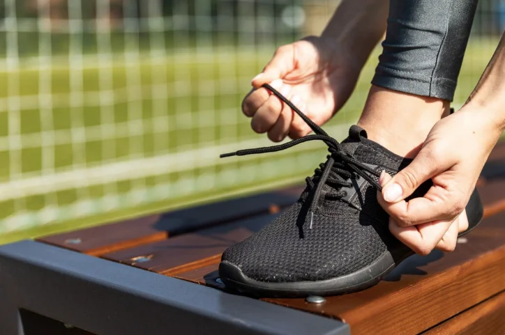 В каком месяце обувь самая дешевая: как работает сезонная математика