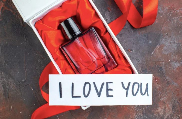 Лучшие парфюмерные подарки на 14 февраля