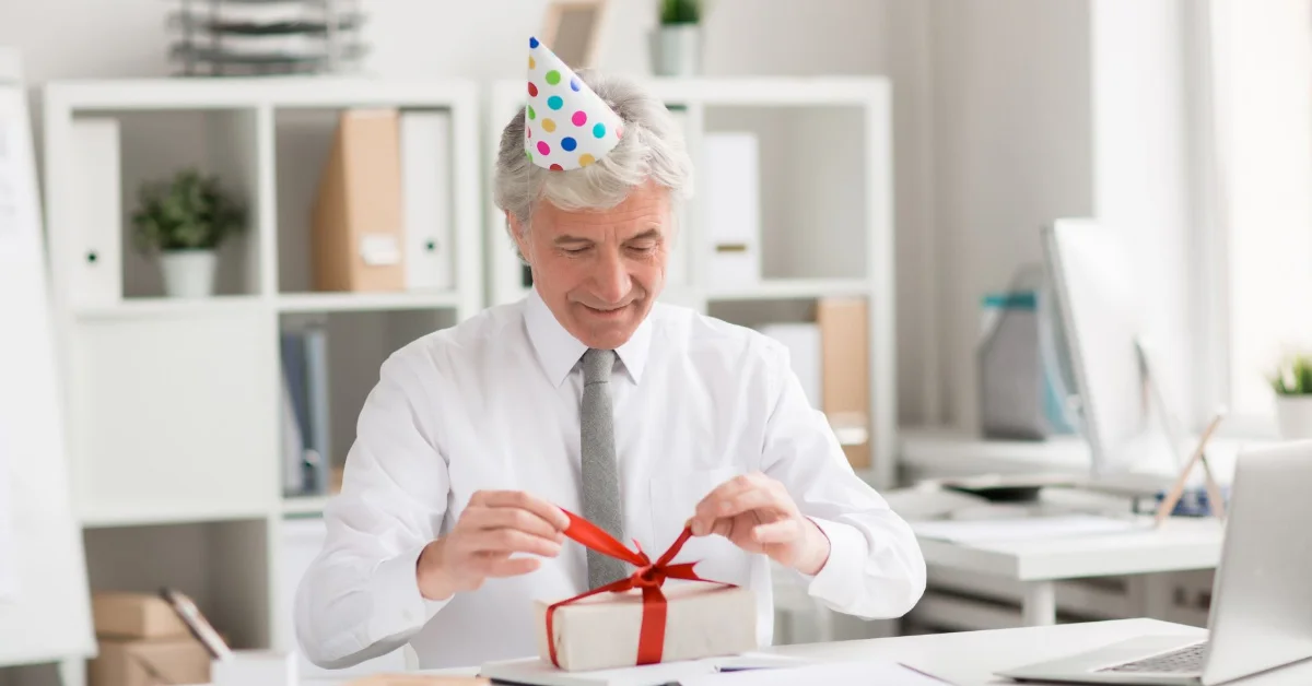 +100 идей что подарить руководителю на день рождения в 2026 году
